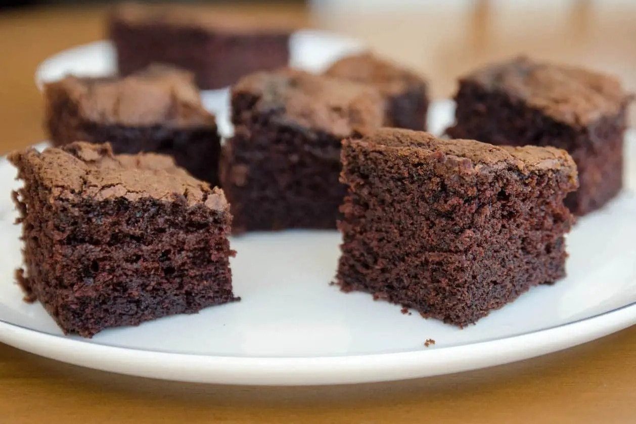 Bolo de iogurte e chocolate