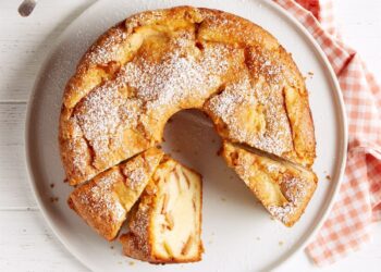 Bolo de maçã à antiga