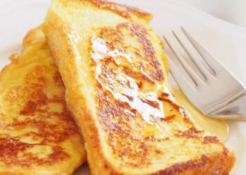 Rabanadas com calda de laranja