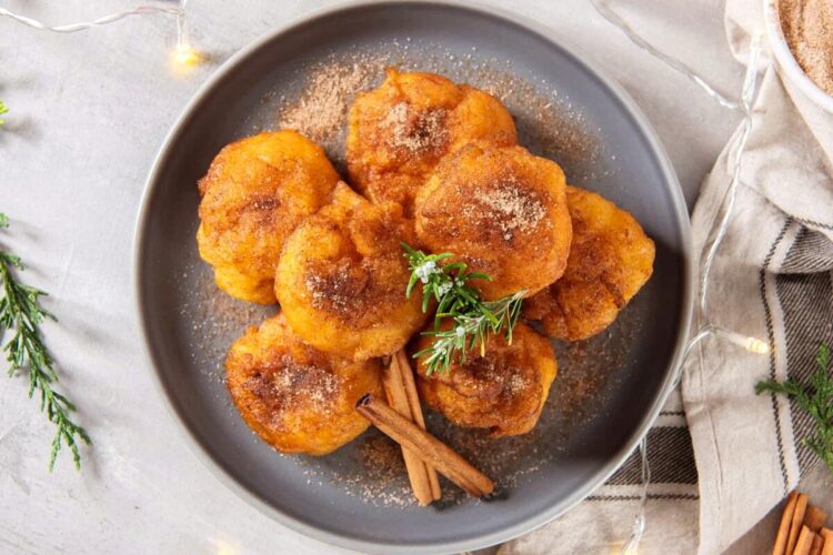 Sonhos de abóbora e laranja