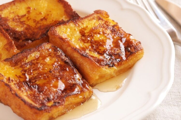 Rabanadas no forno com calda