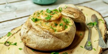 Açorda de camarão à moda do Alentejo