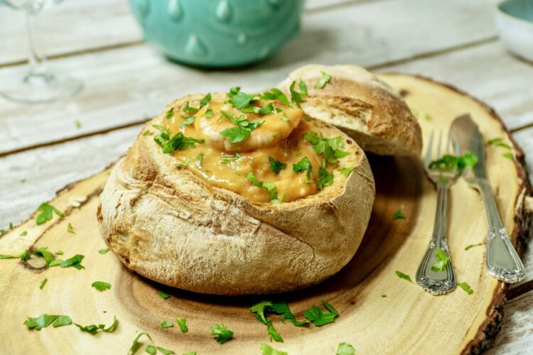 Açorda de camarão à moda do Alentejo