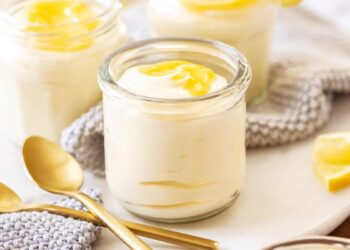 Mousse de limão com iogurte