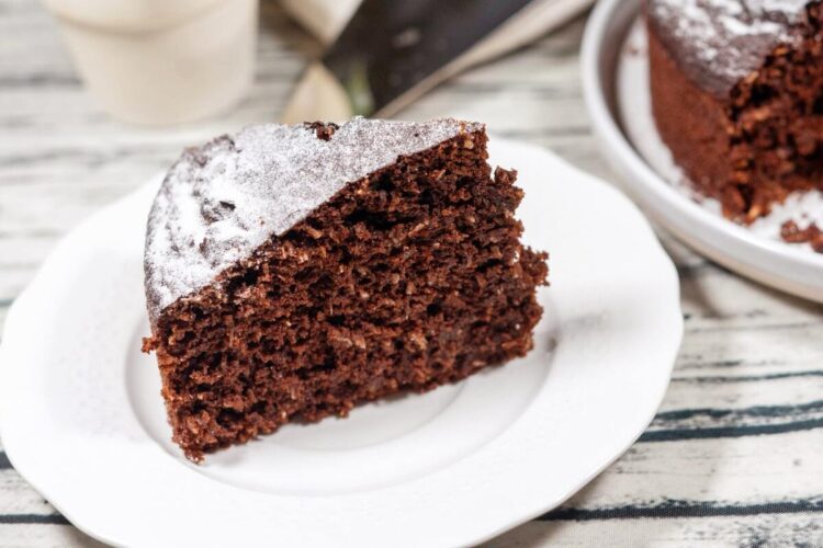 Bolo de chocolate e coco