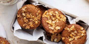 Queques de abóbora e nozes