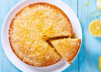 Bolo de limão e coco