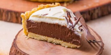 Tarte de chocolate e natas