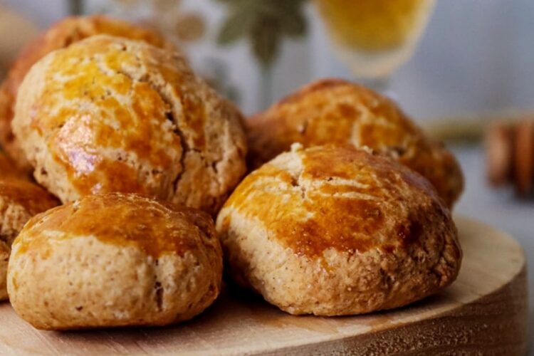 Broas de canela e erva-doce