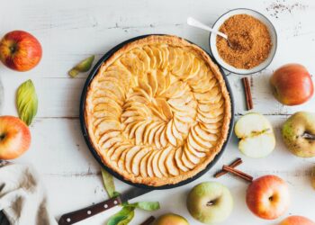 Tarte de maçã com natas