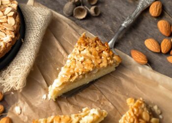 Tarte de amêndoa e natas