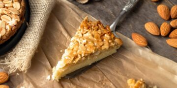 Tarte de amêndoa e natas