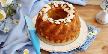 Bolo de cenoura e ananás