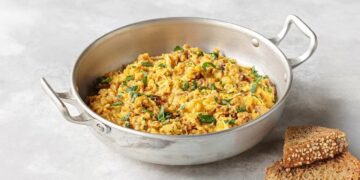 Ovos mexidos com alheira