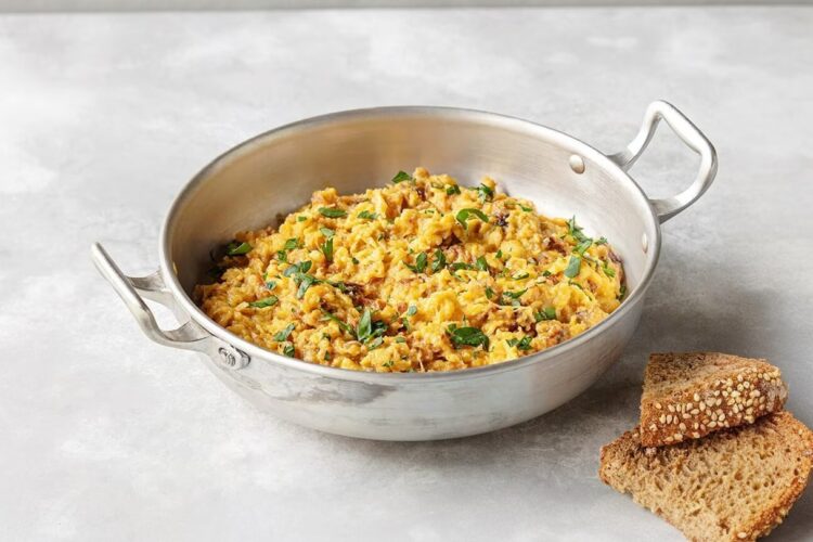 Ovos mexidos com alheira