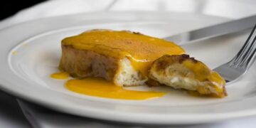 Rabanadas com doce de ovos