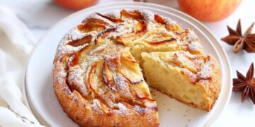 Bolo de maçã e canela