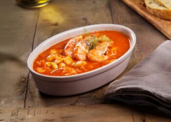 Feijoada de gambas à Algarvia