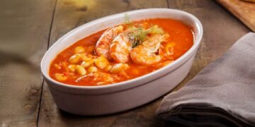 Feijoada de gambas à Algarvia