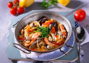 Cataplana de peixe e marisco