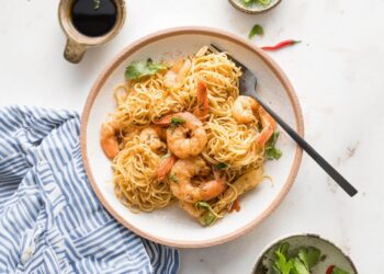 Esparguete com gambas