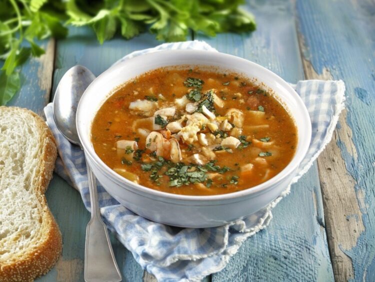 Sopa de peixe à pescador