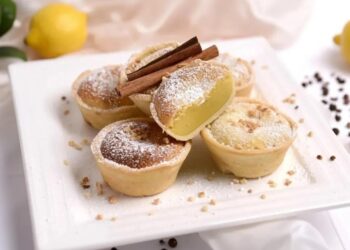 Queijadinhas cremosas de amêndoa