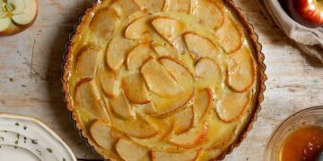Tarte cremosa de laranja e maçã