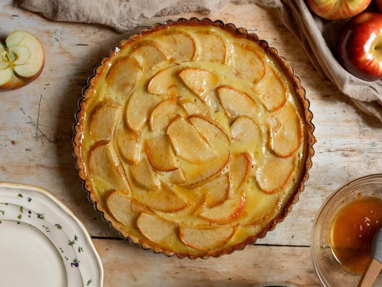 Tarte cremosa de laranja e maçã