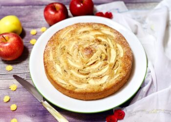 Bolo de maçã e banana