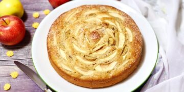 Bolo de maçã e banana