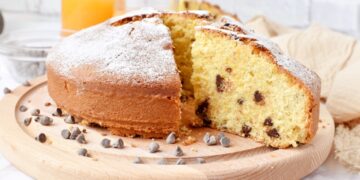 Bolo de laranja com pepitas de chocolate