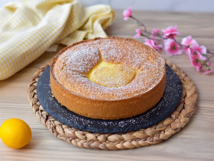 Bolo de requeijão e iogurte