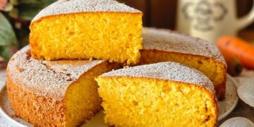 Bolo de cenoura e laranja