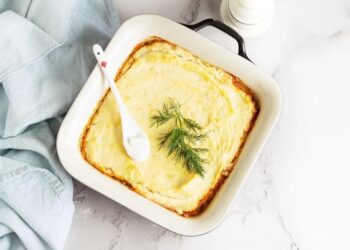 Empadão de bacalhau e espinafres