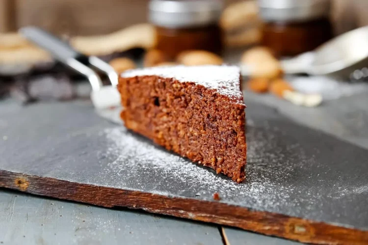 Tarte de alfarroba do Algarve