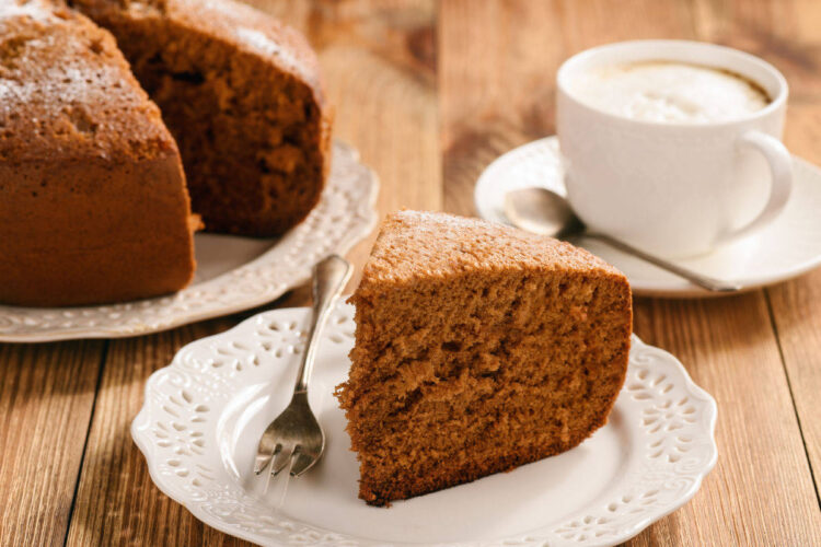 Bolo de café com chocolate húmido e fofinho