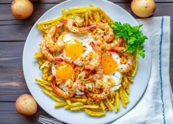 Ovos rotos com camarão