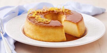 Pudim de leite com laranja