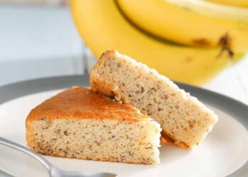 Bolo de banana e iogurte