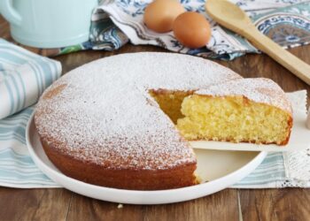 Bolo de coco e iogurte