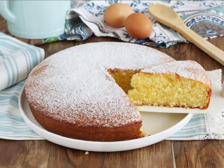 Bolo de coco e iogurte