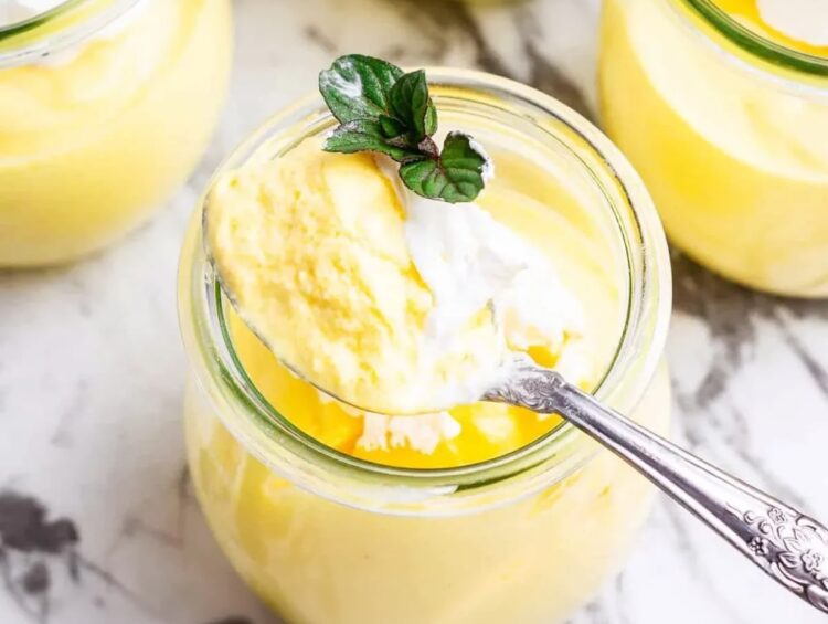 Mousse de ananás cremosa