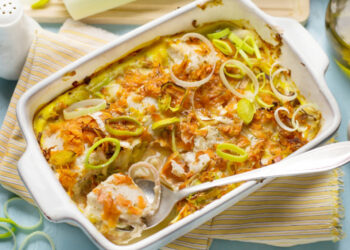 Bacalhau desfiado no forno