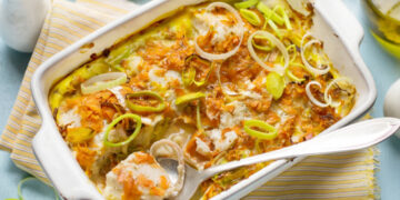 Bacalhau desfiado no forno