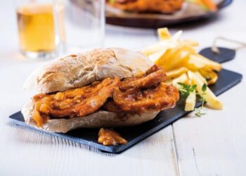 Como fazer as melhores Bifanas à moda do Porto? Contamos-lhe todos os segredos