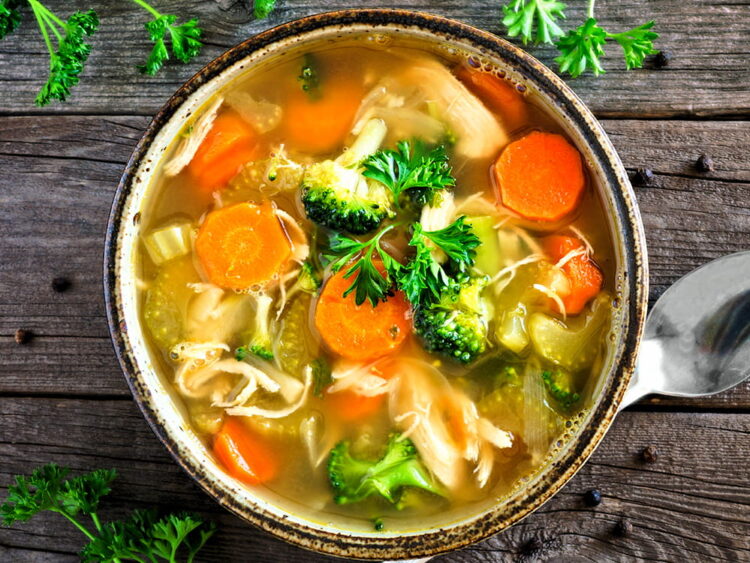 Sopa de legumes tradicional