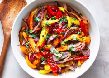 Salada de pimentos assados: simples e cheia de sabor