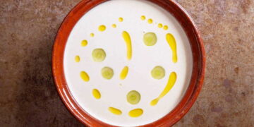 Ajo blanco: a sopa fria espanhola de amêndoa perfeita para os dias de calor
