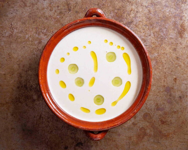 Ajo blanco: a sopa fria espanhola de amêndoa perfeita para os dias de calor